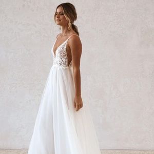 Dreamy Emmy Mae Peony Tulle Wedding Dress